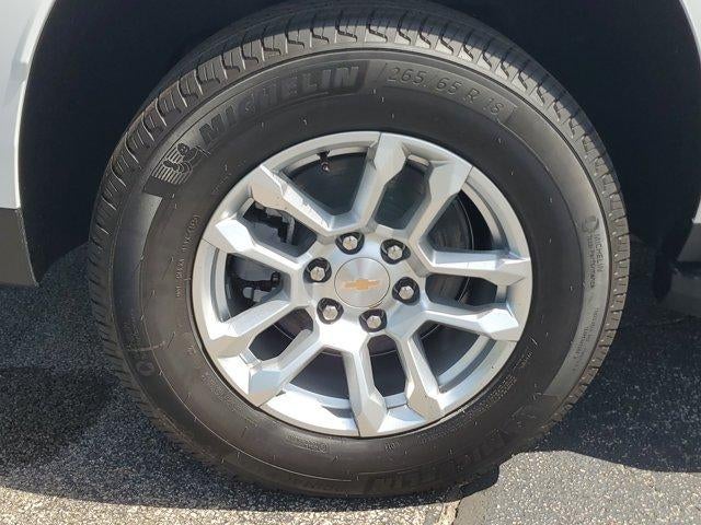 2026 Chevrolet Suburban 4WD LS