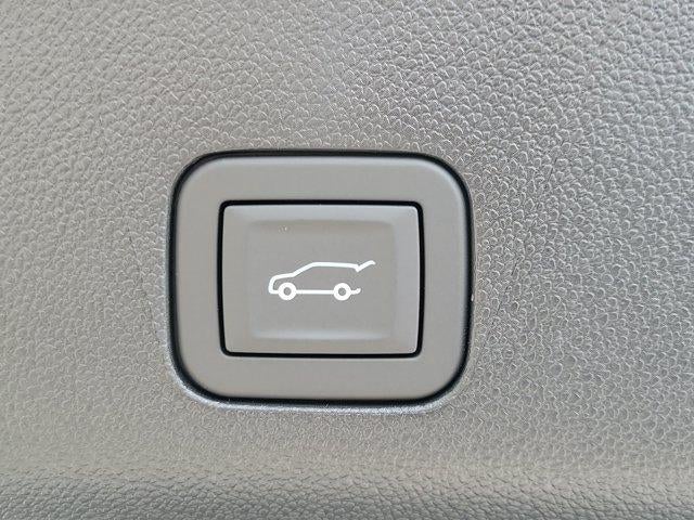 2026 Chevrolet Suburban 4WD LT