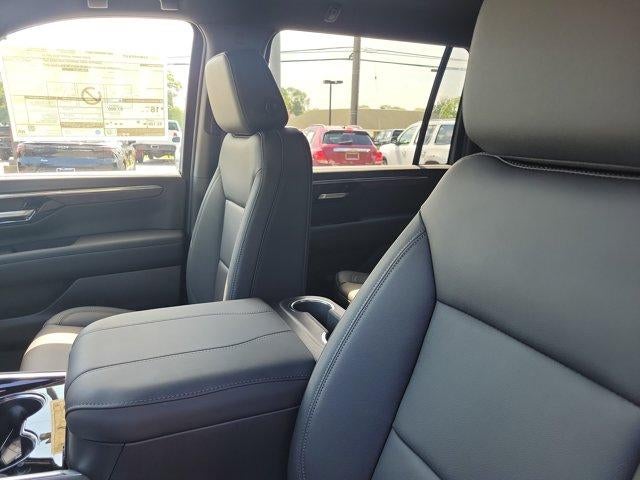 2026 Chevrolet Suburban 4WD LT