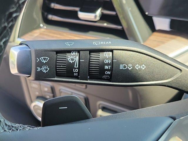 2026 Chevrolet Suburban 4WD LT