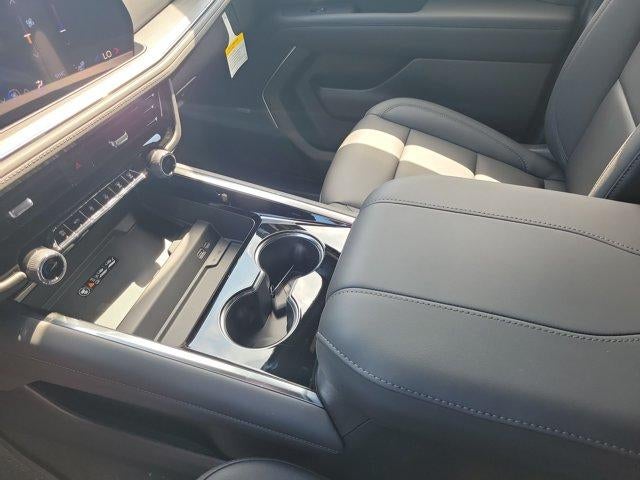 2026 Chevrolet Suburban 4WD LT