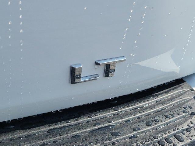 2026 Chevrolet Suburban 4WD LT