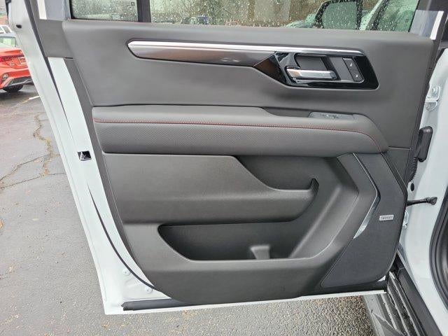 2026 Chevrolet Suburban 4WD RST