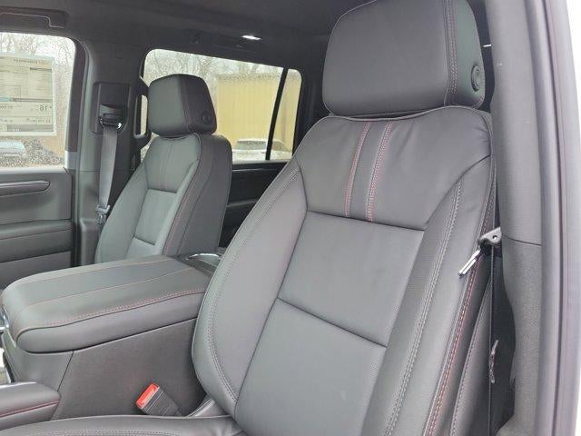 2026 Chevrolet Suburban 4WD RST