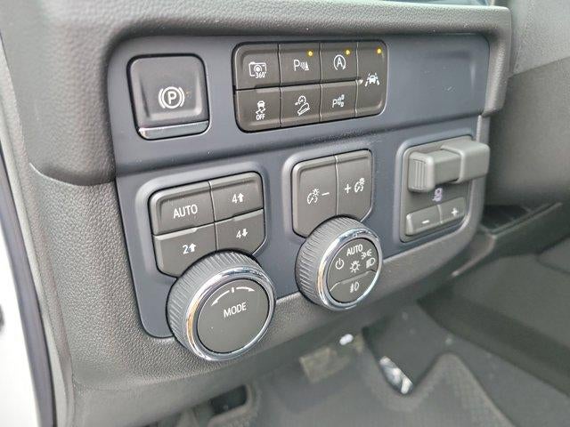 2026 Chevrolet Suburban 4WD RST