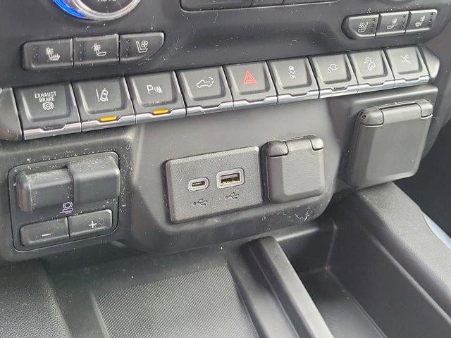 2021 GMC Sierra 2500 HD Crew Cab Standard Box 4-Wheel Drive Denali