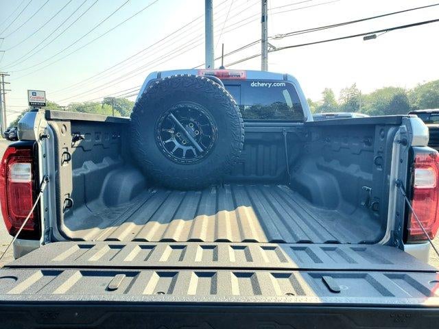 2025 GMC Canyon Crew Cab Short Box 4-Wheel Drive AT4