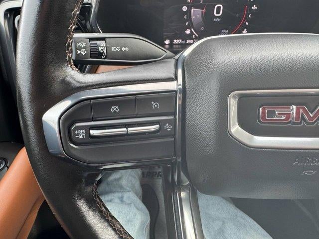 2023 GMC Canyon Crew Cab Short Box 4-Wheel Drive AT4