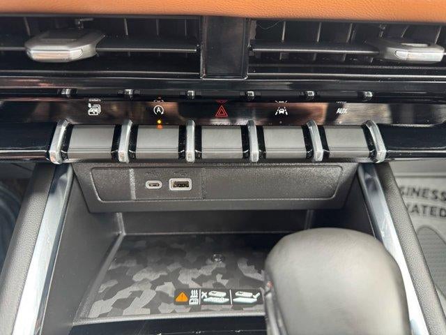 2023 GMC Canyon Crew Cab Short Box 4-Wheel Drive AT4