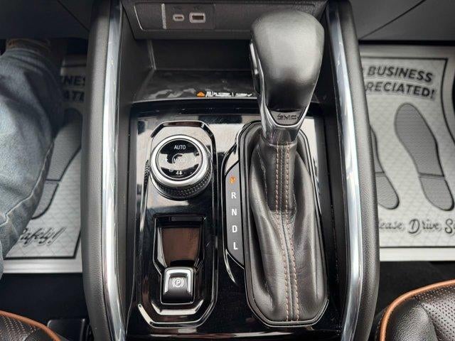 2023 GMC Canyon Crew Cab Short Box 4-Wheel Drive AT4