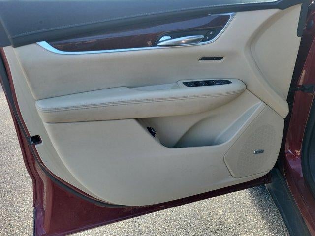 2017 Cadillac XT5 AWD 4dr Luxury