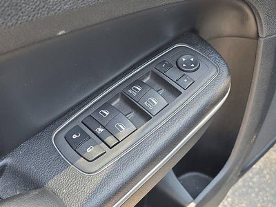 2023 Chrysler 300 Touring RWD