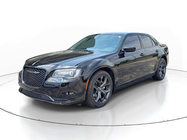 2023 Chrysler 300 Touring RWD