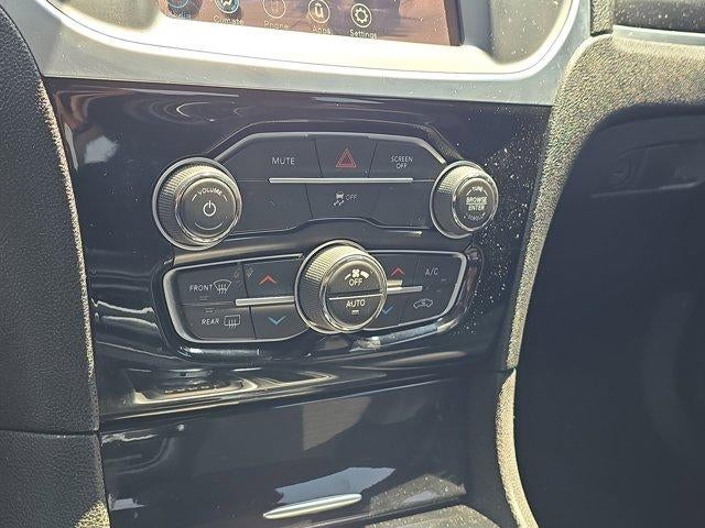 2023 Chrysler 300 Touring RWD