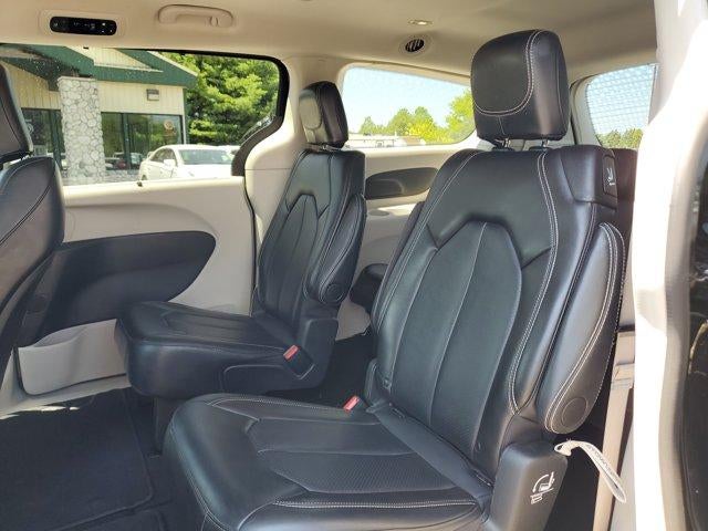 2024 Chrysler Pacifica Touring L FWD