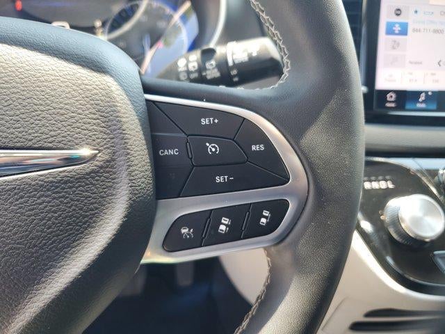 2024 Chrysler Pacifica Touring L FWD