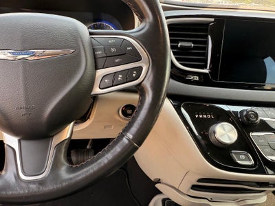 2020 Chrysler Pacifica Touring L FWD