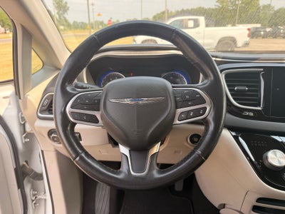 2020 Chrysler Pacifica Touring L FWD