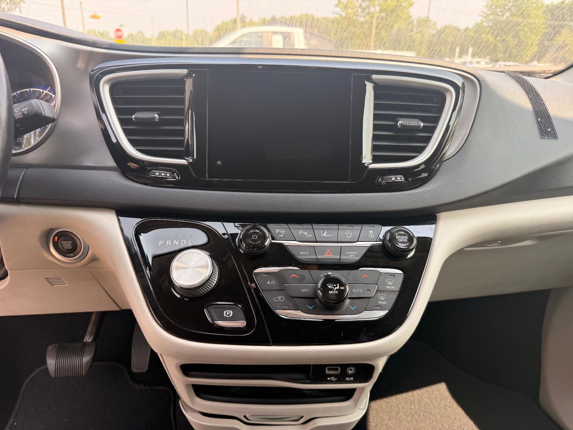2020 Chrysler Pacifica Touring L FWD