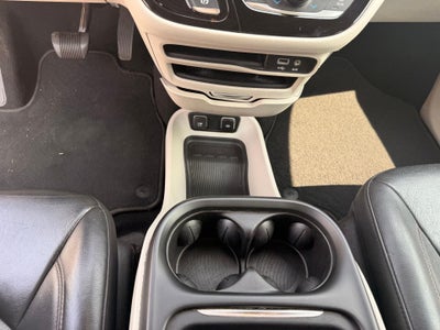 2020 Chrysler Pacifica Touring L FWD