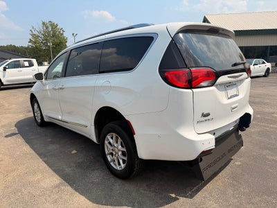 2020 Chrysler Pacifica Touring L FWD