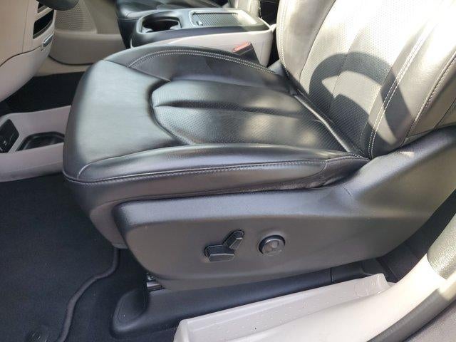2023 Chrysler Pacifica Touring L FWD