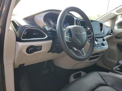 2023 Chrysler Pacifica Touring L FWD