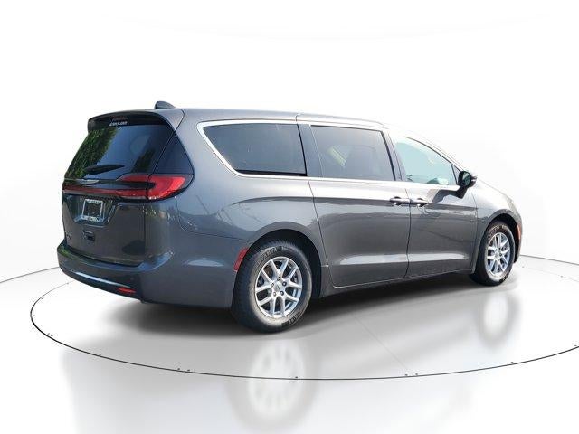 2023 Chrysler Pacifica Touring L FWD