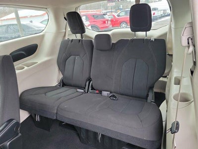 2023 Chrysler Voyager LX FWD