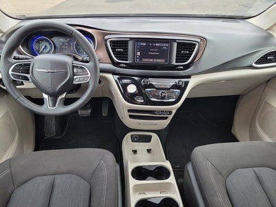 2023 Chrysler Voyager LX FWD