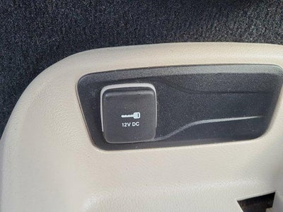 2023 Chrysler Voyager LX FWD