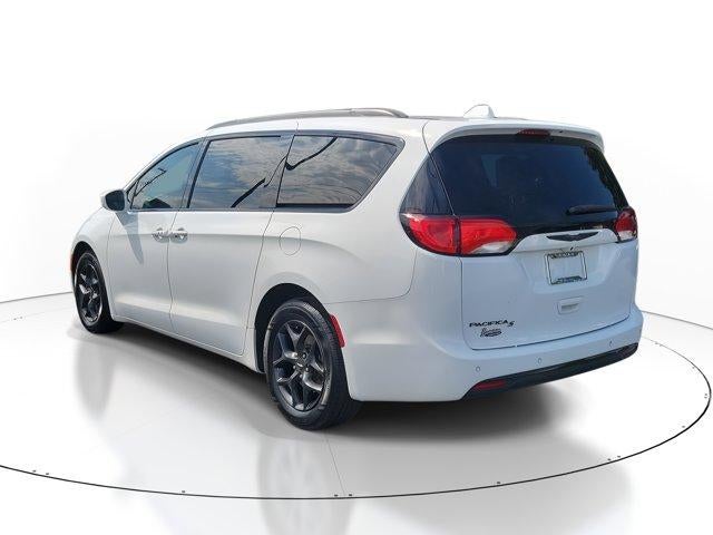 2018 Chrysler Pacifica Touring L Plus FWD