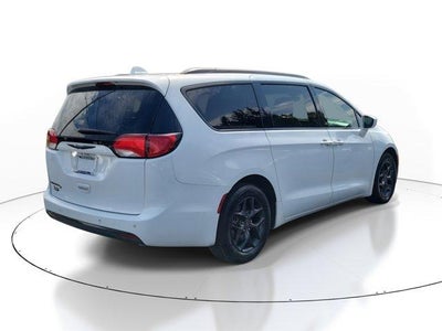 2018 Chrysler Pacifica Touring L Plus FWD