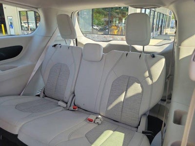 2018 Chrysler Pacifica Hybrid Touring Plus FWD