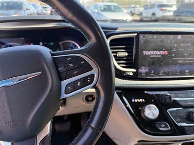 2021 Chrysler Pacifica Hybrid Touring L FWD