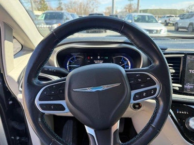 2021 Chrysler Pacifica Hybrid Touring L FWD