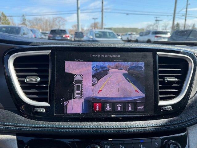 2021 Chrysler Pacifica Hybrid Touring L FWD