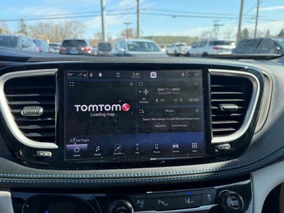 2021 Chrysler Pacifica Hybrid Touring L FWD