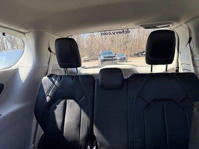 2021 Chrysler Pacifica Hybrid Touring L FWD