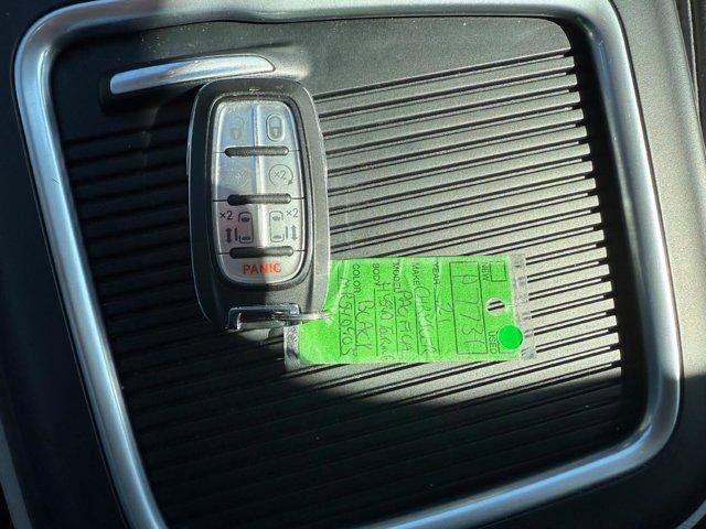 2021 Chrysler Pacifica Hybrid Touring L FWD