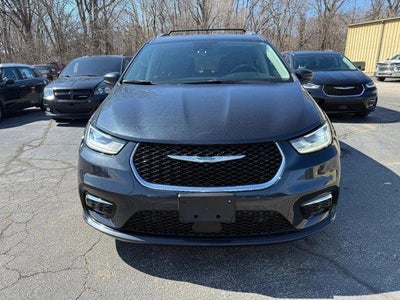 2021 Chrysler Pacifica Hybrid Touring L FWD