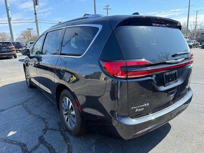 2021 Chrysler Pacifica Hybrid Touring L FWD