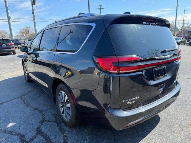 2021 Chrysler Pacifica Hybrid Touring L FWD