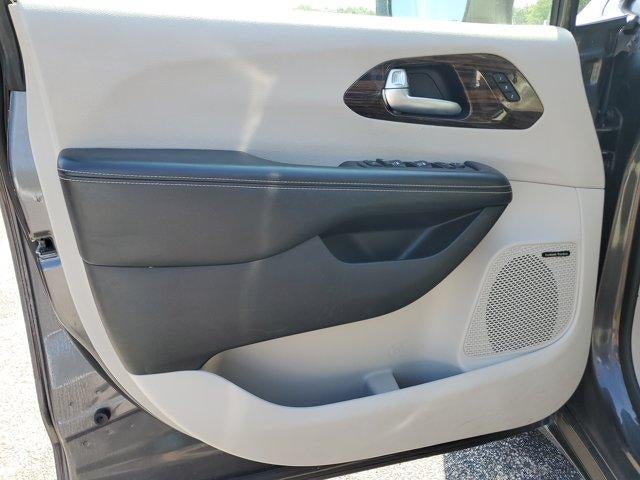 2021 Chrysler Pacifica Limited AWD