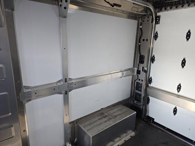 2025 Chevrolet BrightDrop 400 eAWD 400