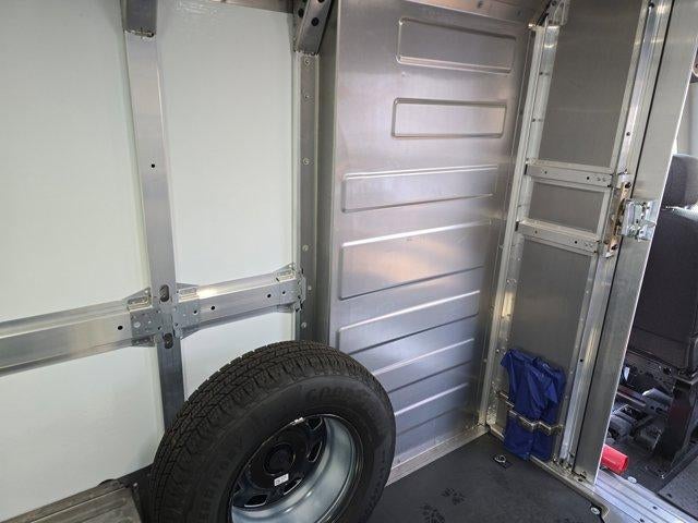 2025 Chevrolet BrightDrop 400 eAWD 400