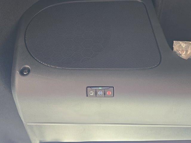 2025 Chevrolet BrightDrop 400 eAWD 400