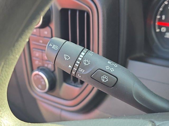 2025 Chevrolet Silverado 2500 HD Crew Cab Standard Box 4-Wheel Drive Custom