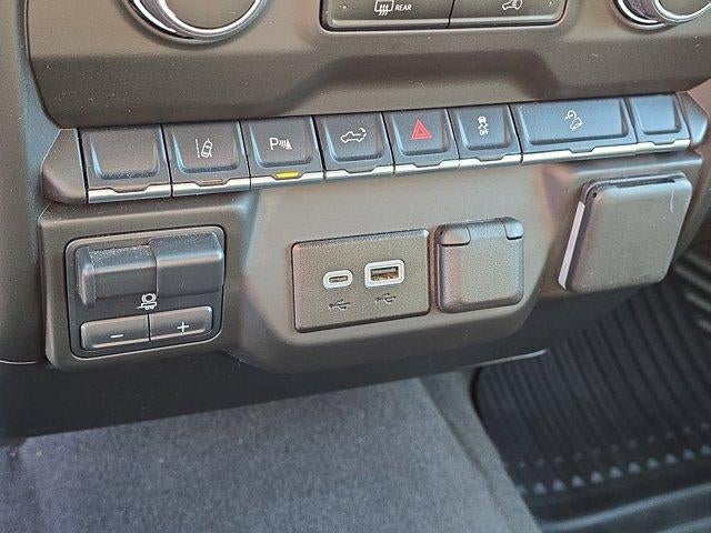 2025 Chevrolet Silverado 2500 HD Crew Cab Standard Box 4-Wheel Drive Custom