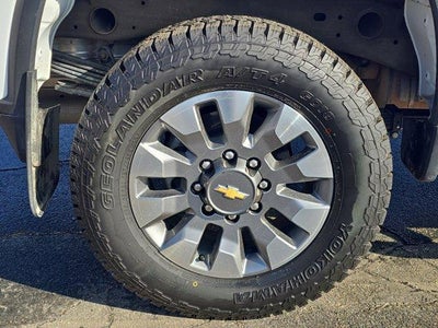 2025 Chevrolet Silverado 2500 HD Crew Cab Standard Box 4-Wheel Drive Custom